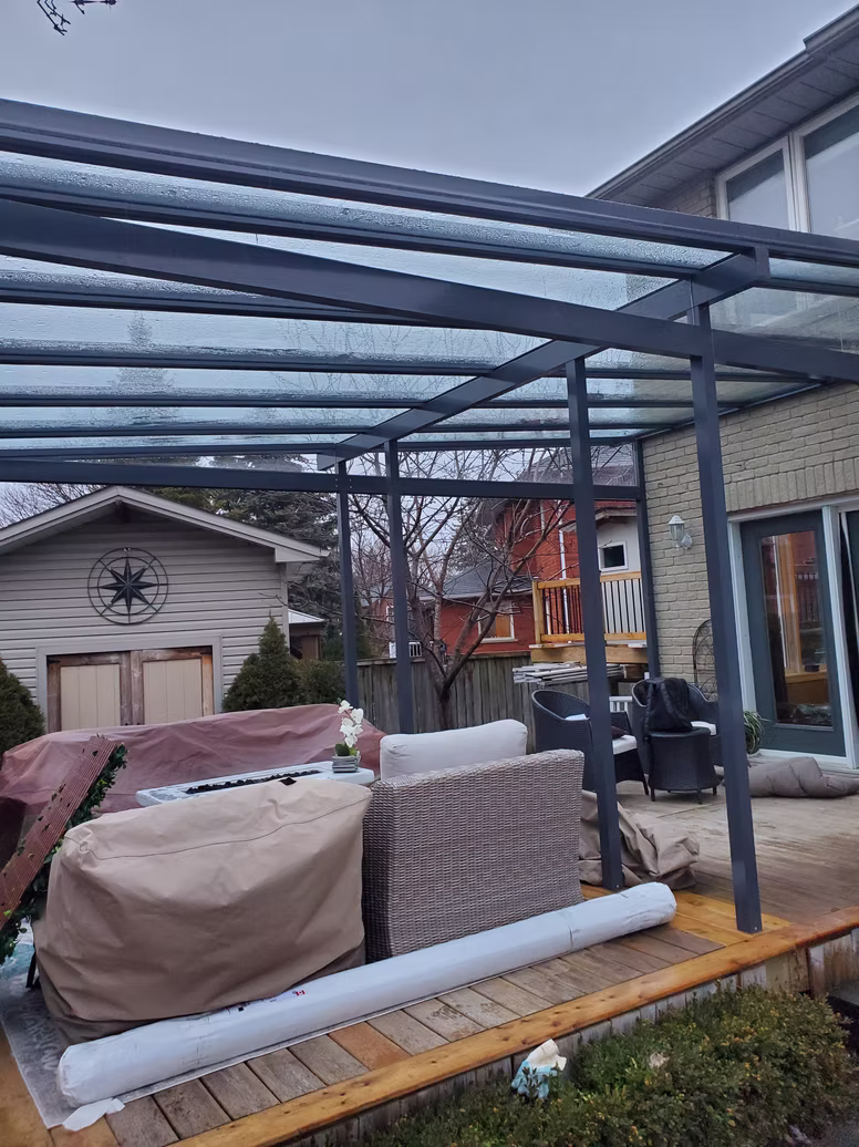 Lumon Sunroom
