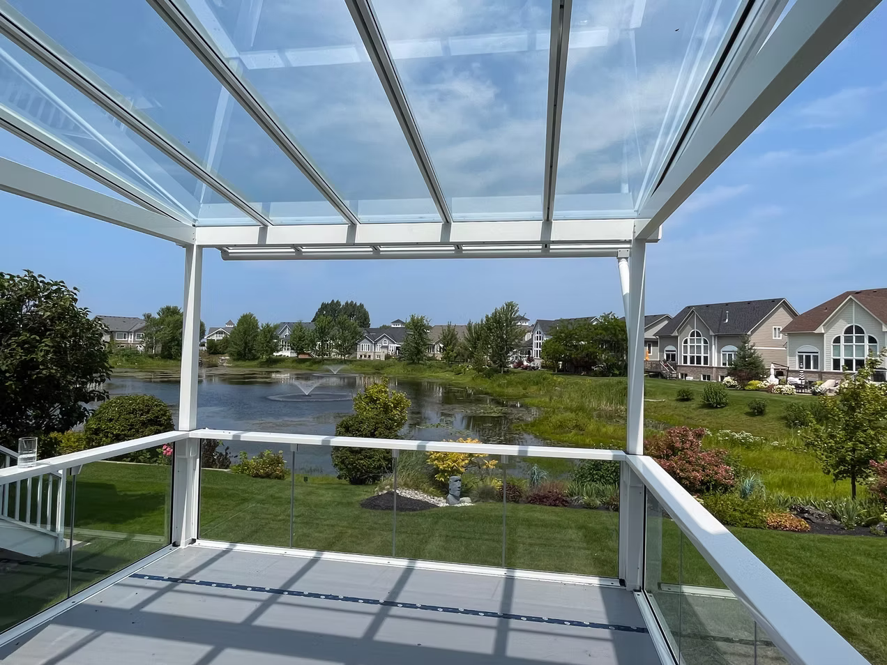 Lumon Sunroom